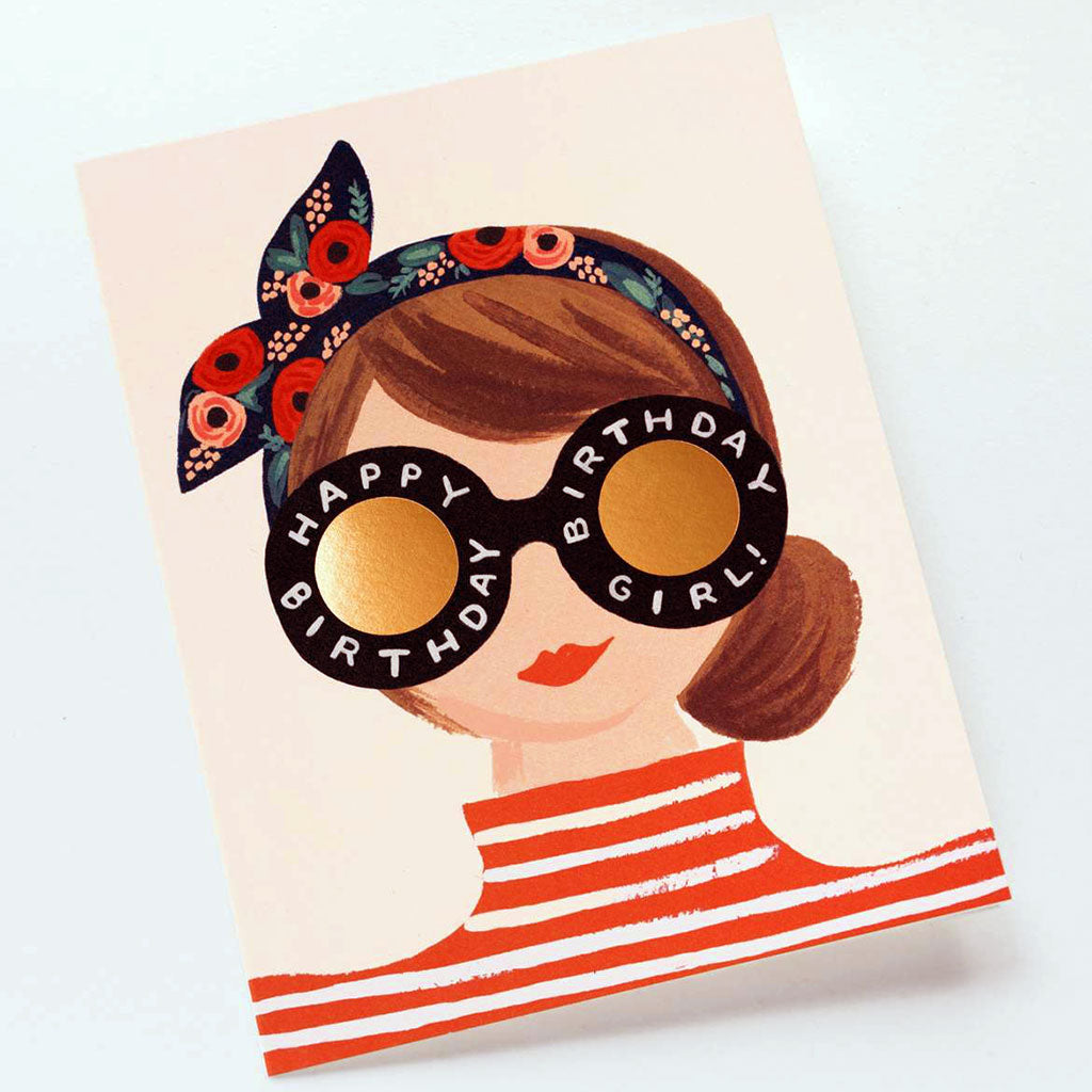 tarjeta cumpleaños Rifle Paper chica con gafas